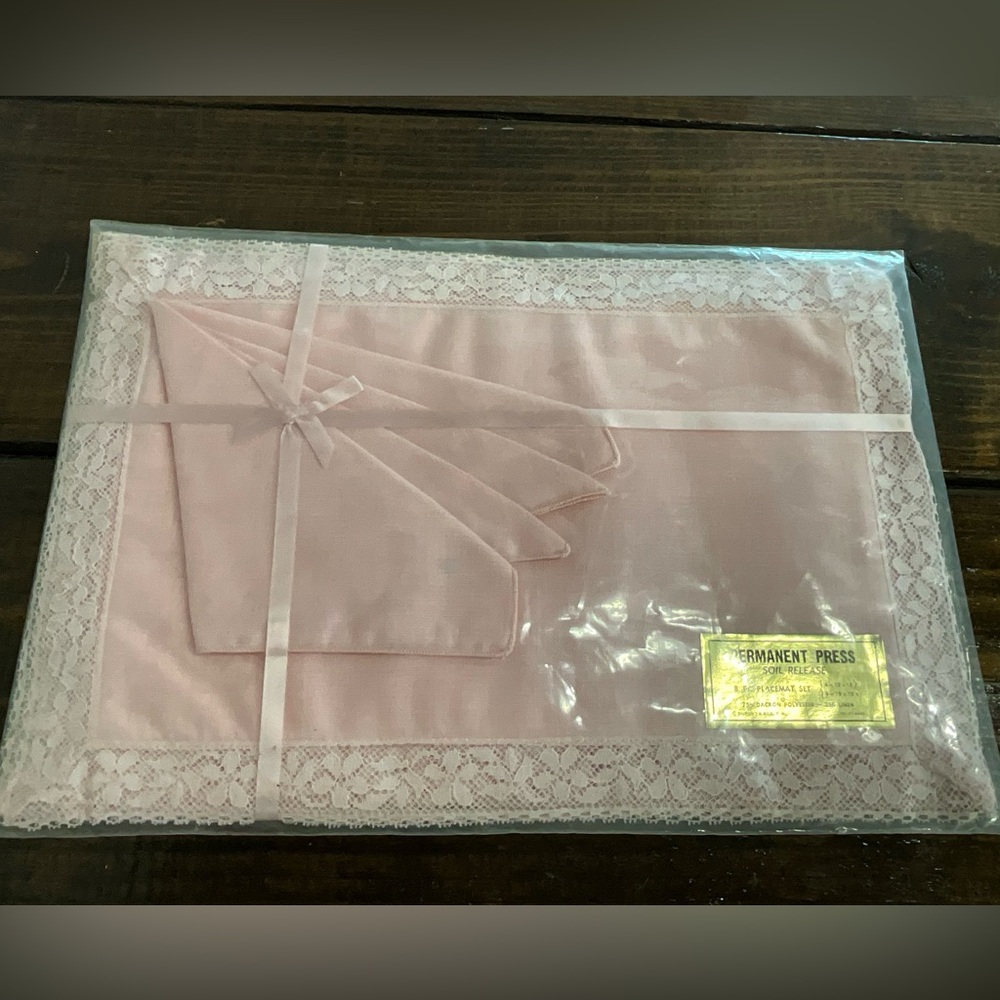 Vintage NOS Dacron Permanent Pres Placemat Set 8 Pieces Pink